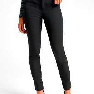 Signature Skinny Ankle Pants